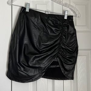Windsor's faux leather scrunch black skort. Size small